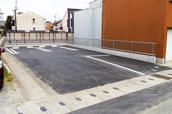 駐車場(before)